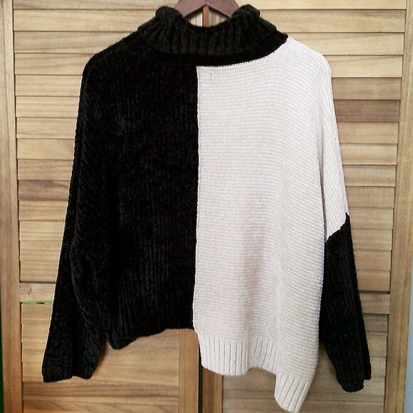 Romeo & Juliet Couture Chenille Knit Colorblock Turtleneck Boxy Sweater Size L - Picture 11 of 13